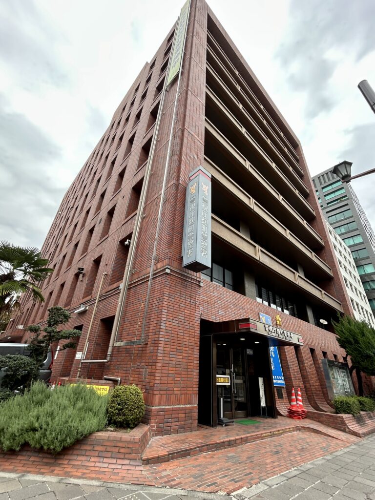 麹町警察署 車庫証明 代行【9,900円・即日申請】千代田、九段、対応｜亀田行政書士事務所