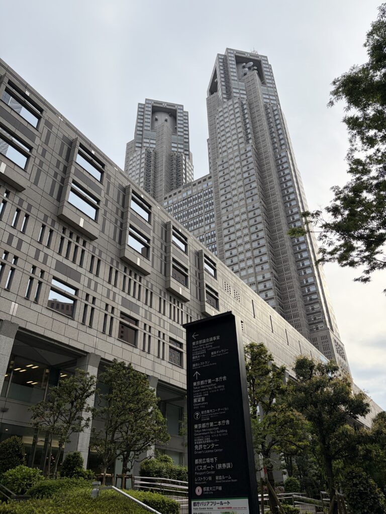 【2026年最新】改正行政書士法の施行で「書類代行」の罰則が厳格化。特定行政書士が教える企業の守り方　